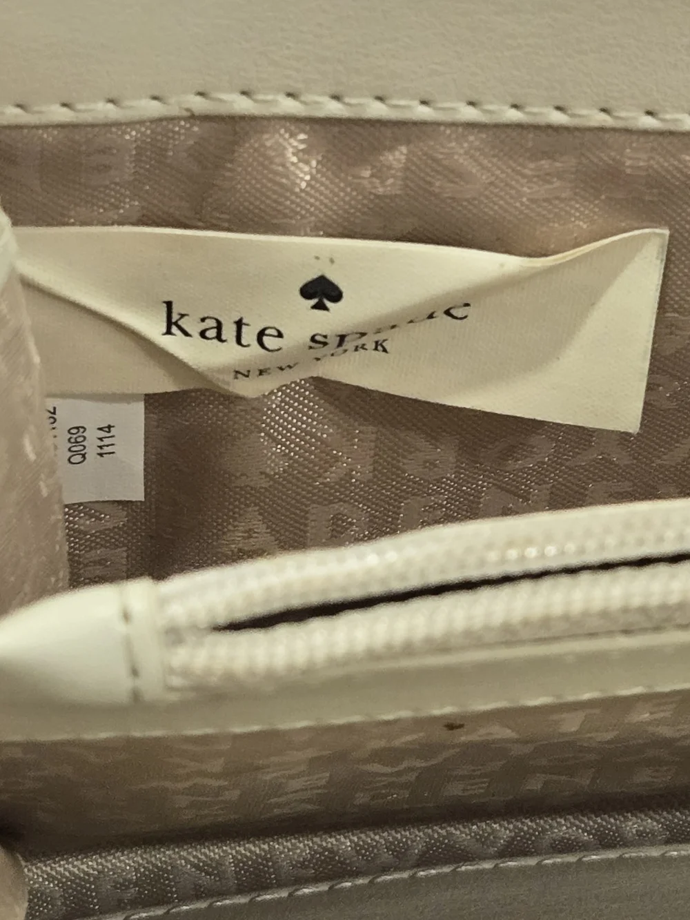 kate spade Red and Mint Geometric Zip Wallet
